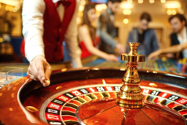 How Support Teams Assist Users of online casinos Singapore
